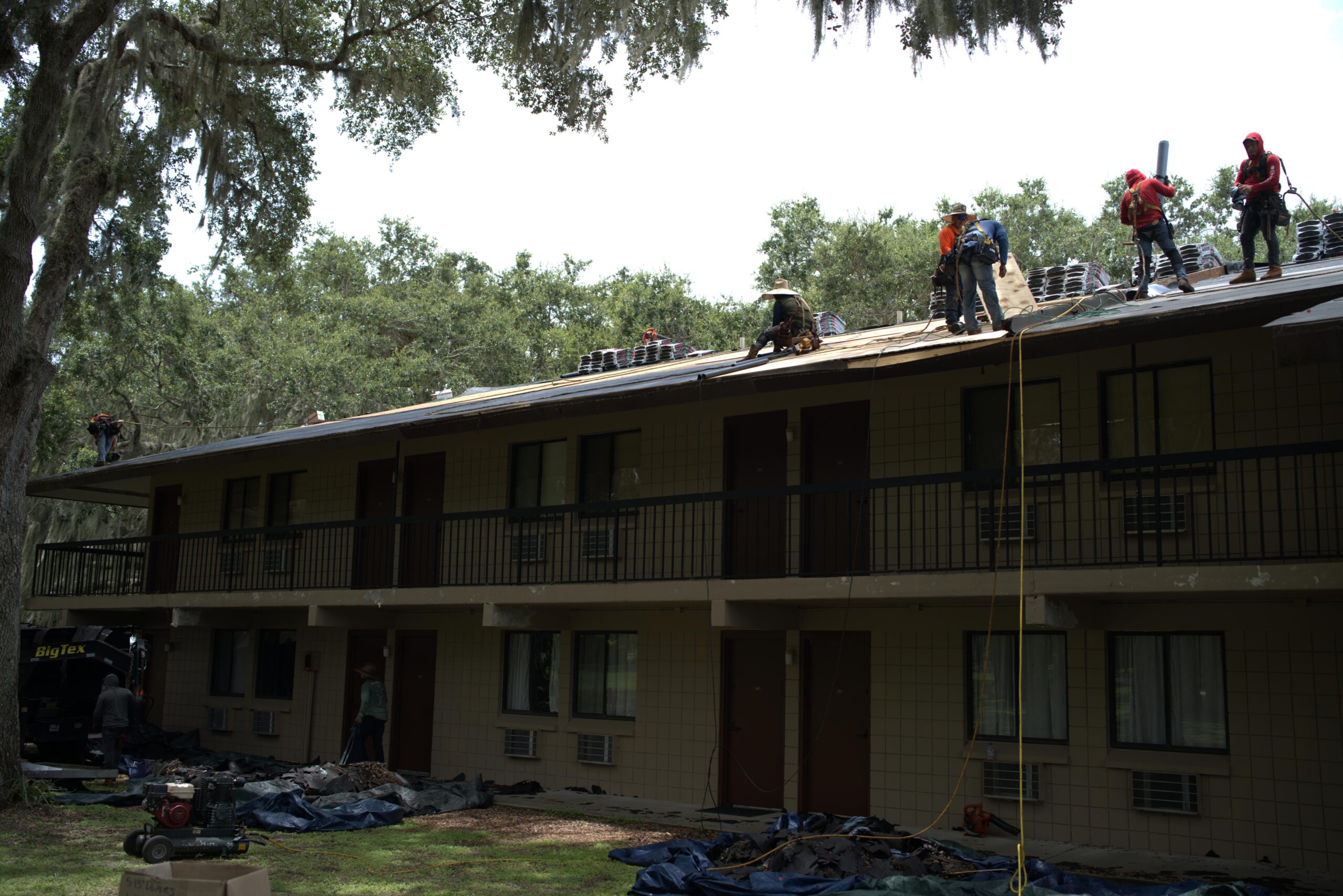 commercial roofing service in lake county